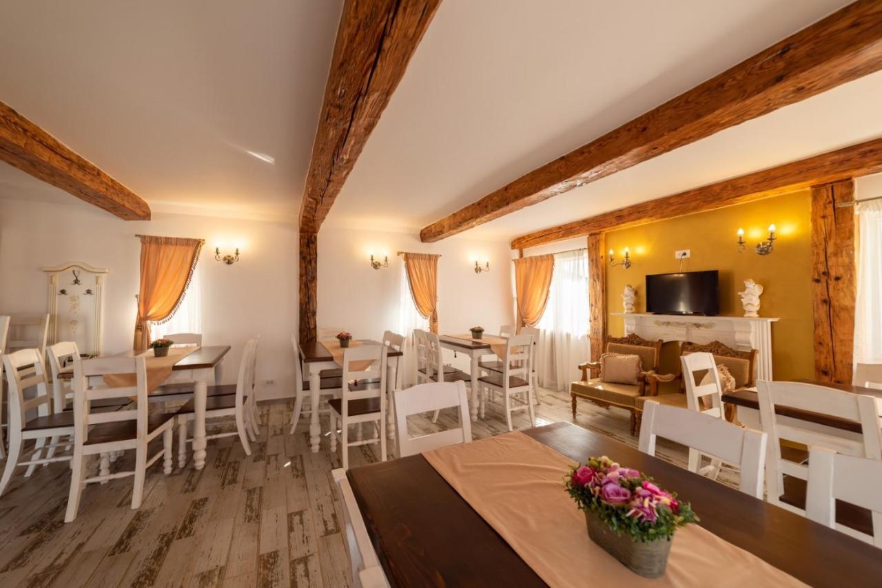 Boutique Vila Cristian  Ngoại thất bức ảnh